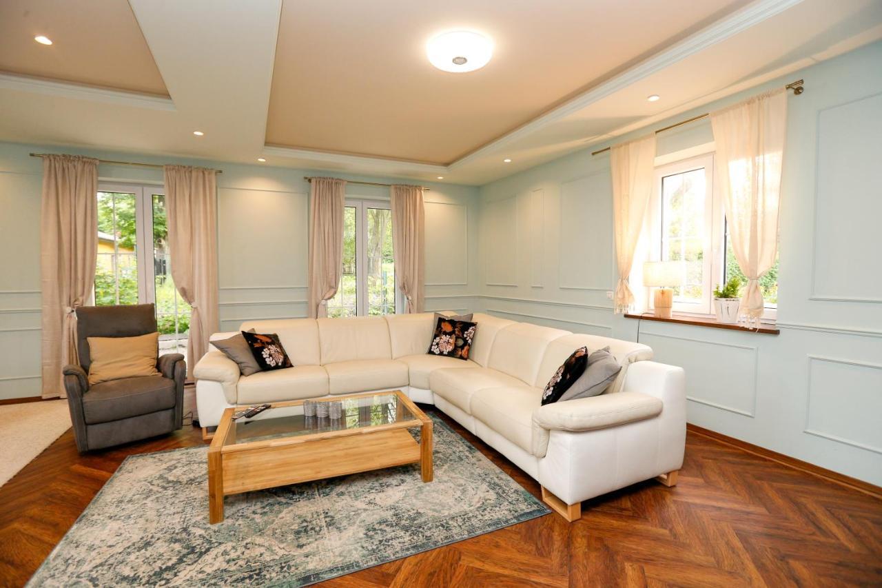 Iseroase House Deluxe Pobiedna Ngoại thất bức ảnh